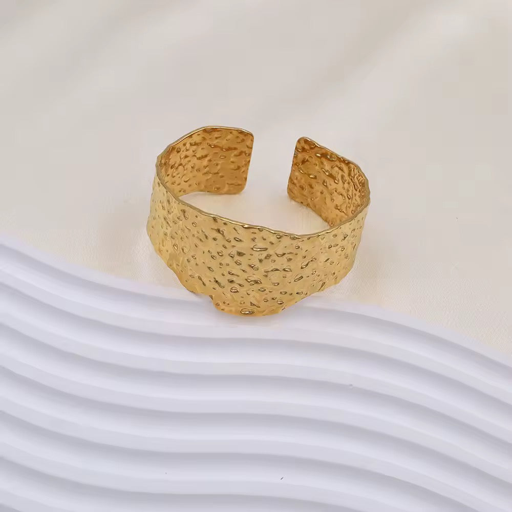 Charm bangle