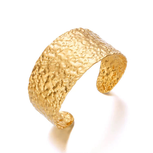 Hammered bangle