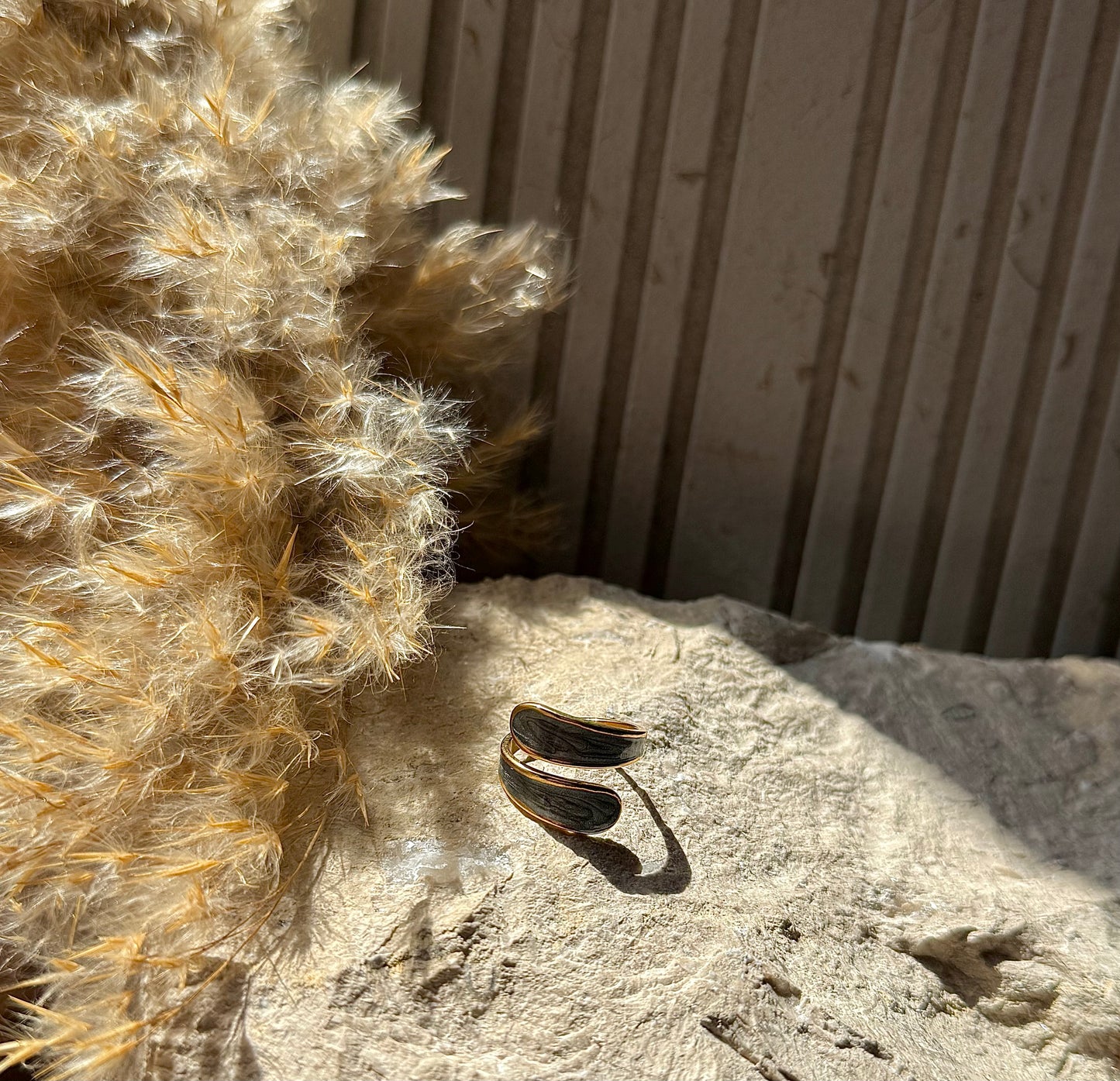Hug ring