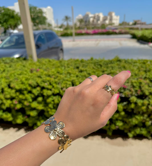 Flower bangle and ring set