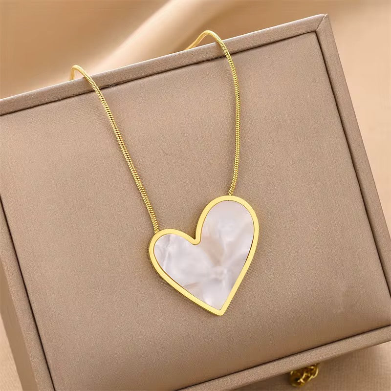 White heart necklace