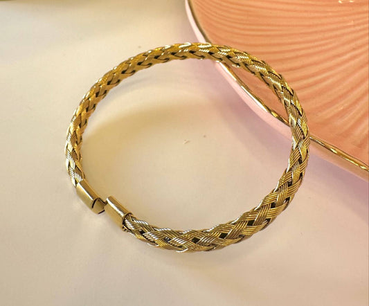 Rope bangle